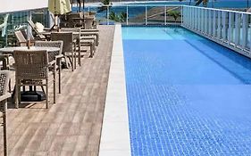 Porto de Galinhas - Flat para até 4 pessoas, acesso a pé à Praia e à Vila
